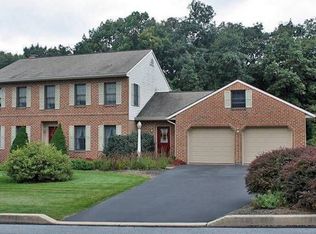 796 Scott Ln, Lititz, PA 17543