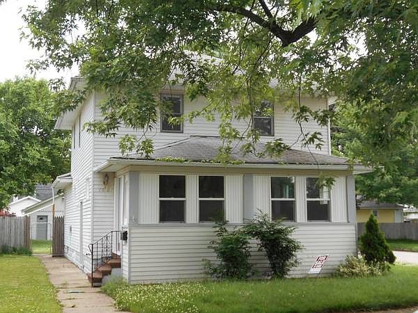 1st image of 1001 S 30th St