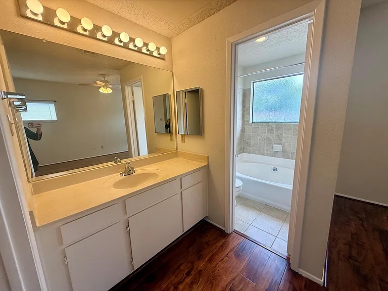 2710 Grants Lake Blvd #M2 — Photo 6