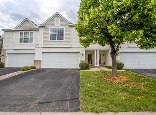 476 Wilderness Dr, Chaska, MN 55318