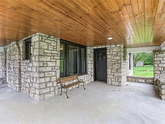 3rd image of 33305 E Reber Rd