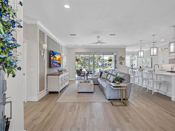 4th image of 4039 Westbourne Cir