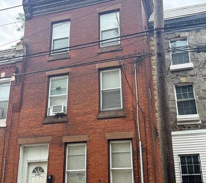 1st image of 1528 W Tioga St
