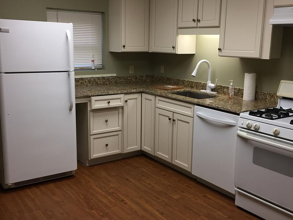 new equipped kitchen