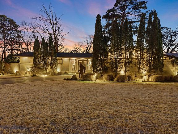 3rd image of 108 Del Rio Dr