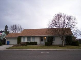 90 Christa Ln, Eagle Pt, OR 97524