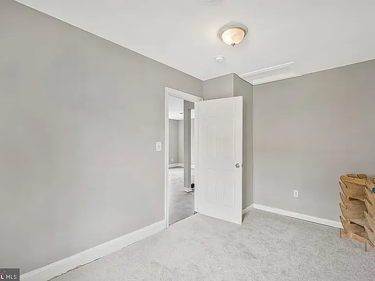 7508 Columbia Ave — Photo 13