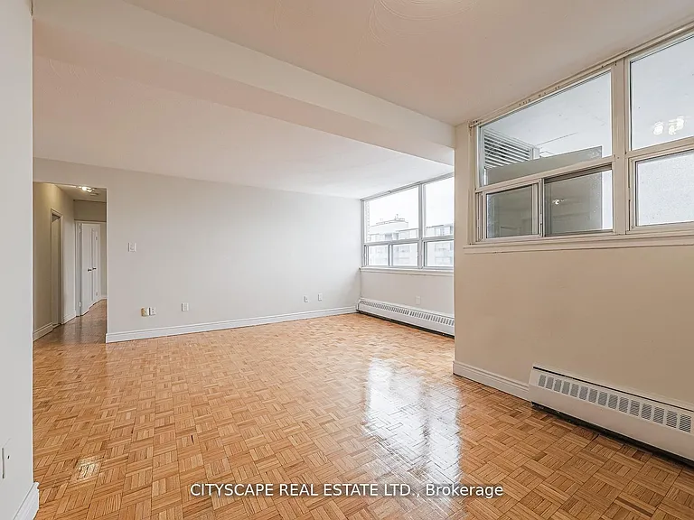 1442 Lawrence Ave W #816 — Photo 5