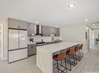 953 Puu Kula Dr, Pearl City, HI 96782