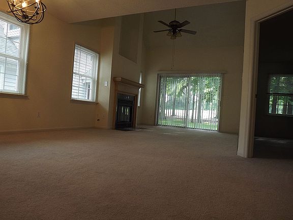 2nd image of 937A Shoal Creek Trl