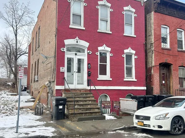 3159 6th Avenue, Troy, NY 12180