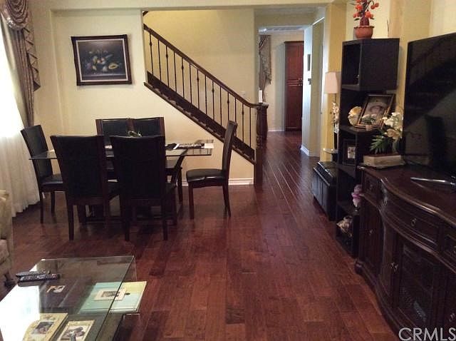 2nd image of 216 W Tulip Tree Ave