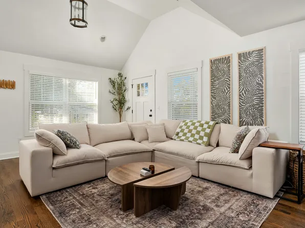 13 McAdoo Ave, Greenville, SC 29607