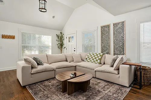 13 McAdoo Ave Photo 1