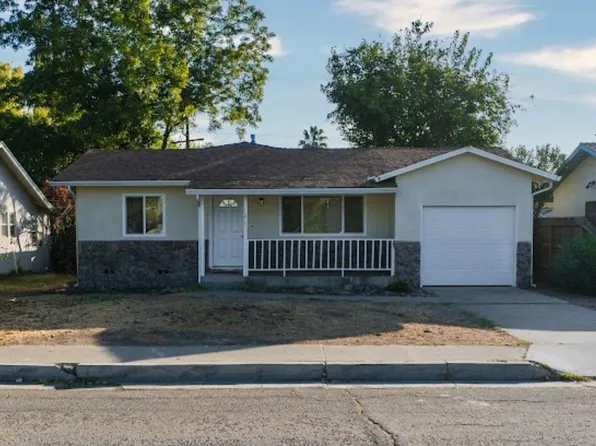 1817 Center Ave, Dos Palos, CA 93620