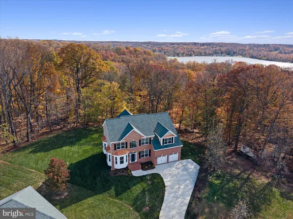 200 Lismore Dr, Fort Washington, MD 20744