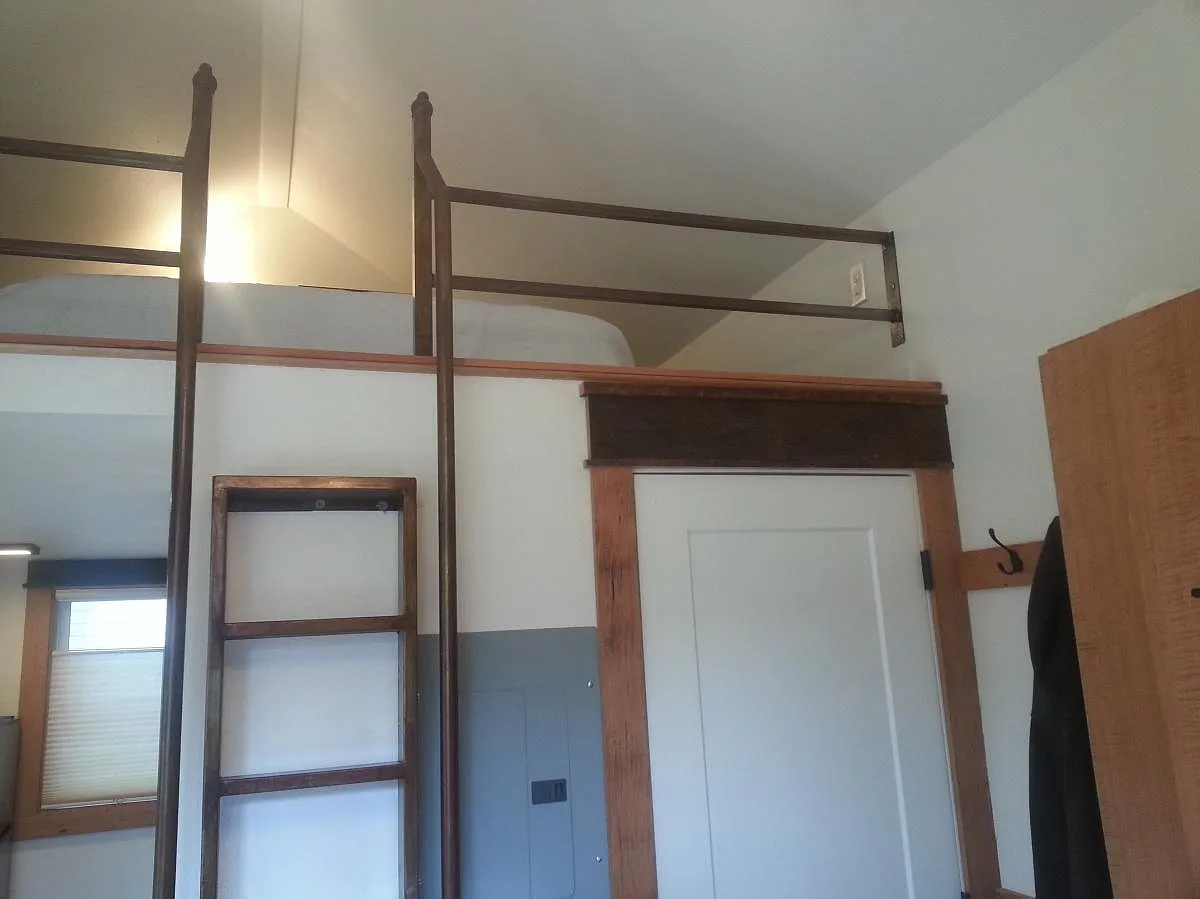 Studio, 300 sqft, $950 — Photo 3