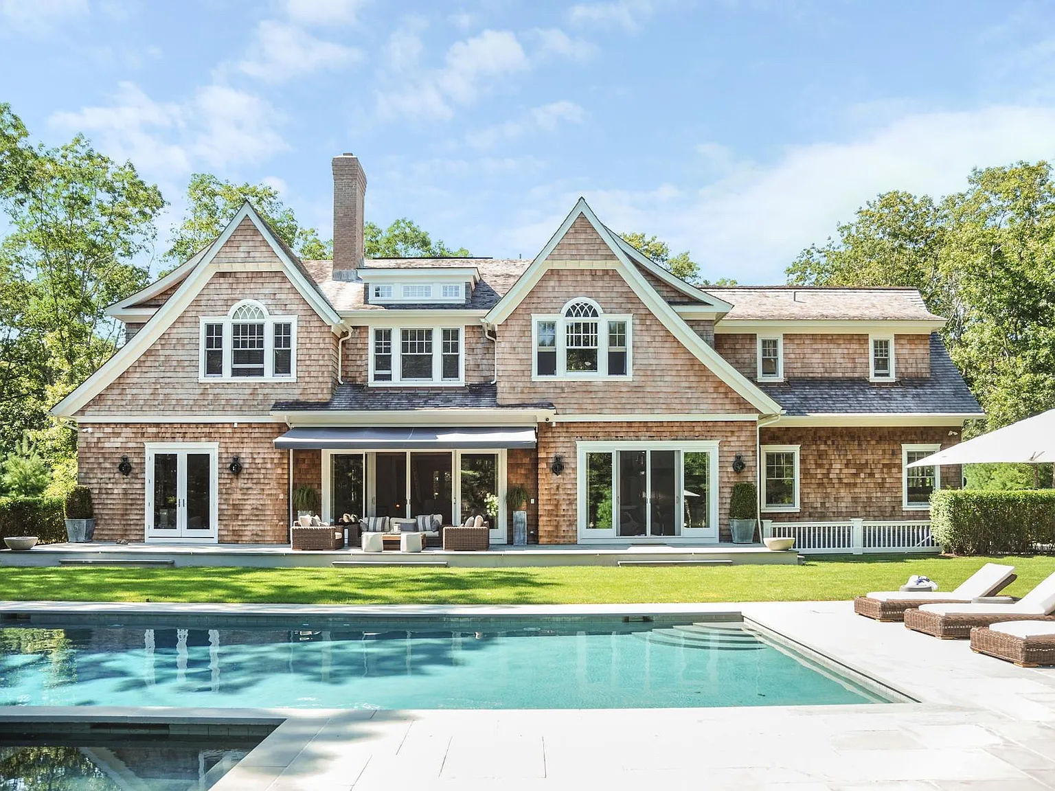 Sagaponack 9 Bedroom Estate with Tennis-New Designer Renovation — Photo 1