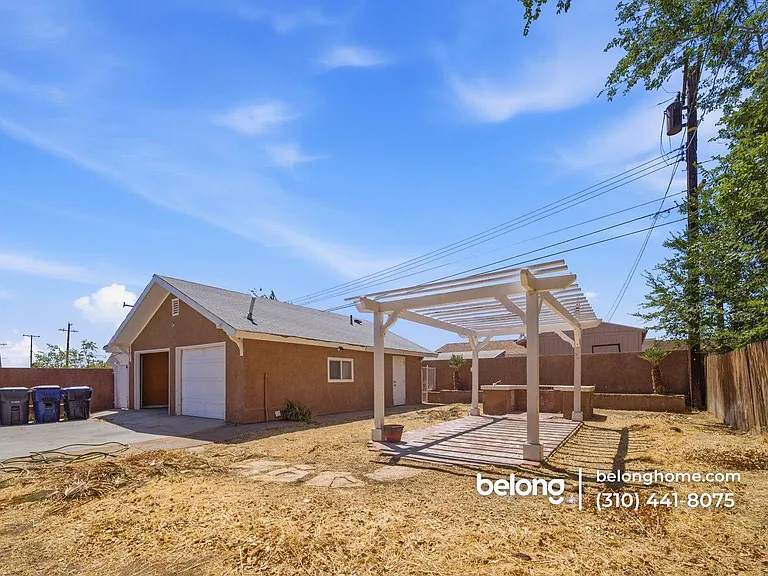 1626 E Avenue Q13 — Photo 13