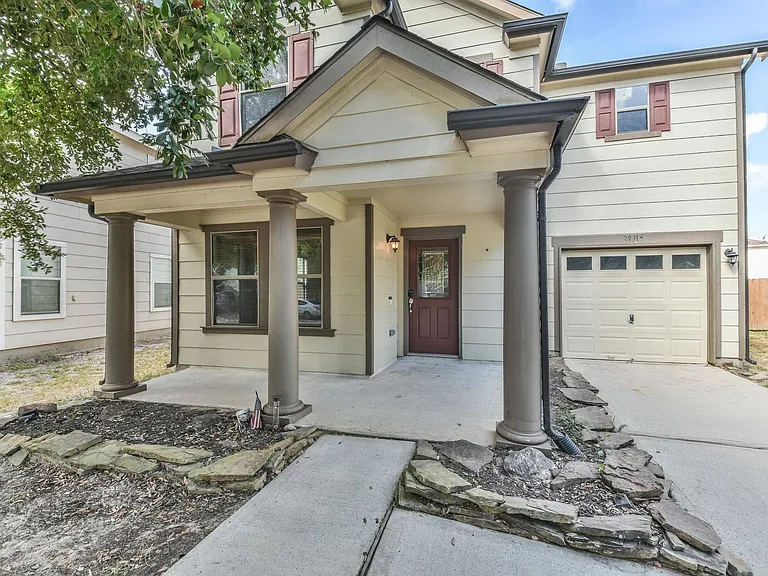 29315 Hickory Terrace Dr — Photo 4