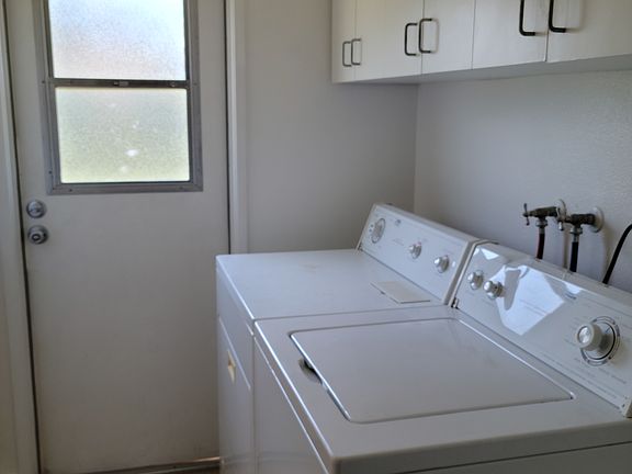 4th image of 855 Loganberry Ct