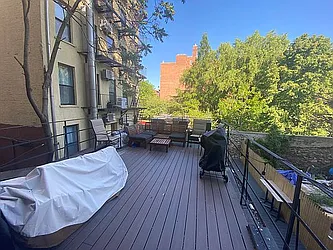 Rented by Living New York