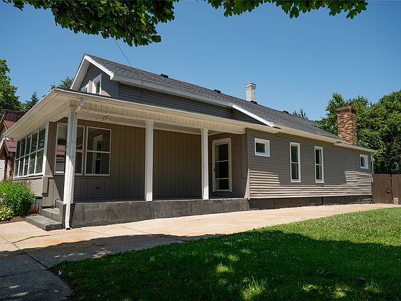 2nd image of 211 Walnut St