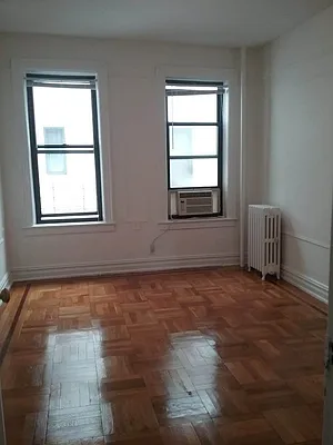 Rented by Grand Group Realty | media 4