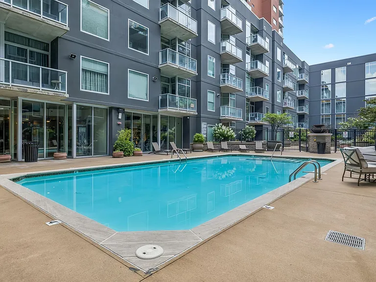600 12th Ave S #525 — Photo 32