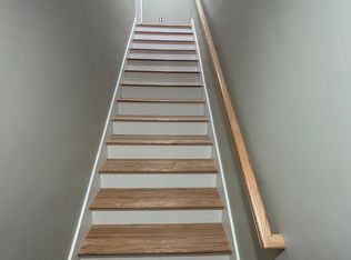 12 Grove Pl #6B, Norwich, CT 06360