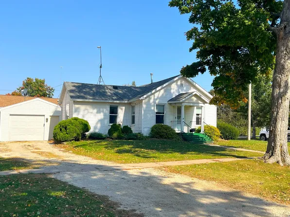 530 4th Ave E, Cresco, IA 52136