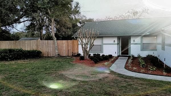 1st image of 17500 Hillside Dr