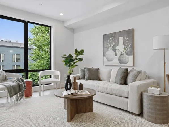 118 B St #407, Boston, MA 02127