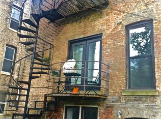 826 W 19th St, Chicago, IL 60608