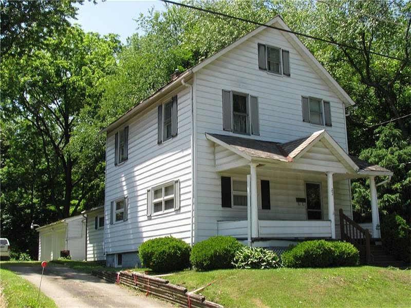 1st image of 22 N Wood St