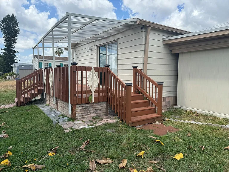 1560 SW 66th Ave — Photo 13