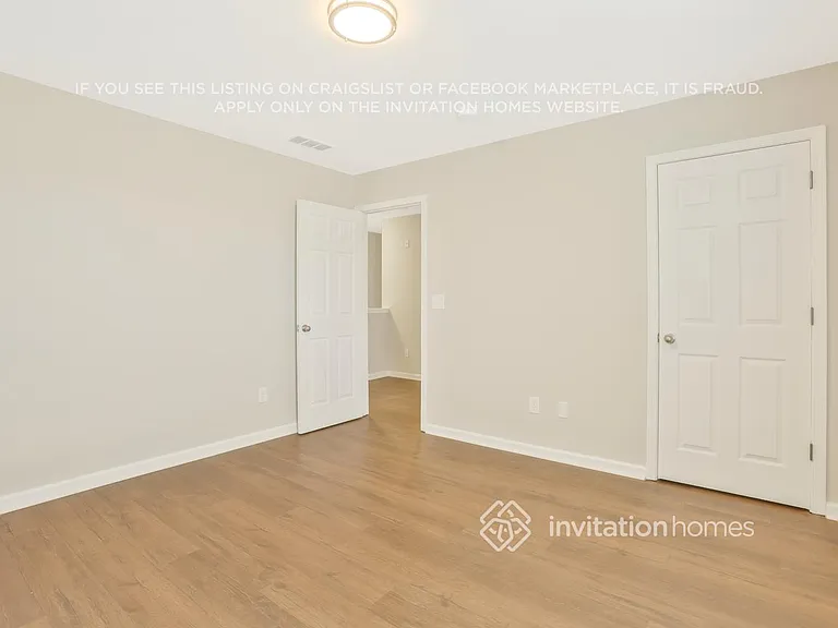 3851 Lake Sanctuary Way — Photo 13