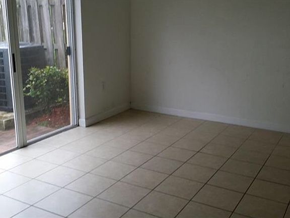 2nd image of 1395 NE 33rd Ave Unit 108