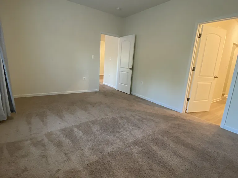 697 Rivanna Run — Photo 34
