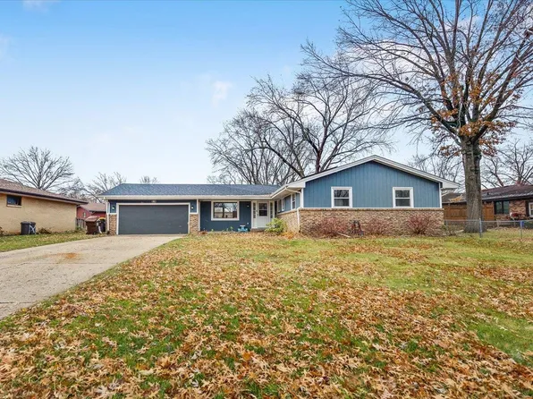 4821 Danforth Dr, Rockford, IL 61114