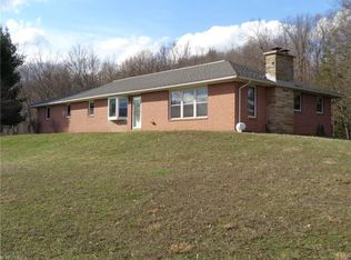 8782 Latto Rd SE, Uhrichsville, OH 44683