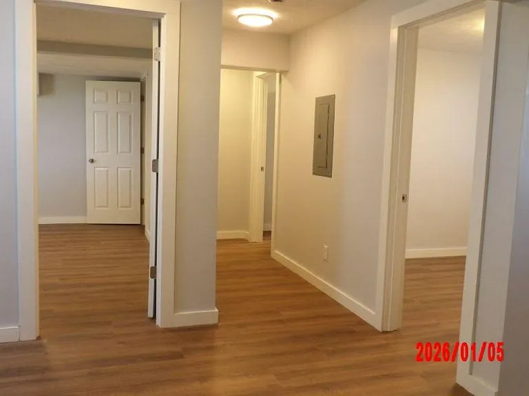 1211 E 4th St #26 — Photo 11