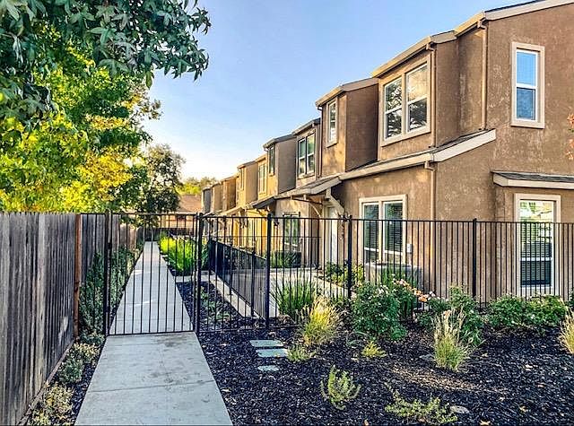 1st image of 5427 College Oak Dr