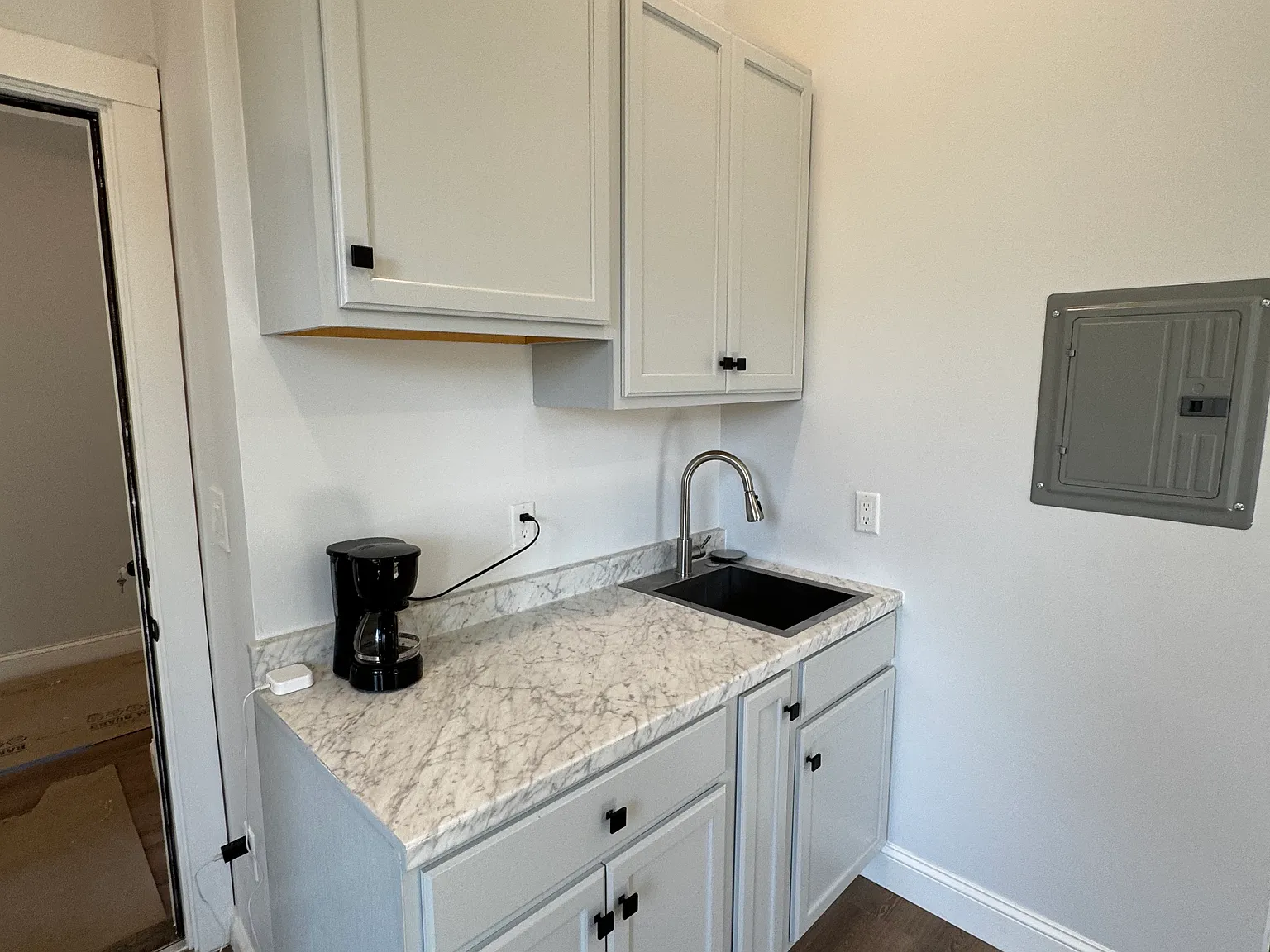 Studio, $1,600 — Photo 4