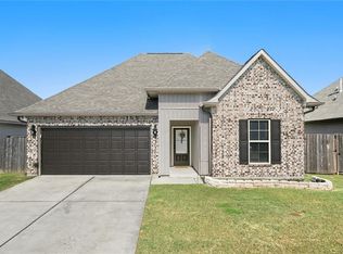 2632 Bayou Chauvin Dr, Marrero, LA 70072