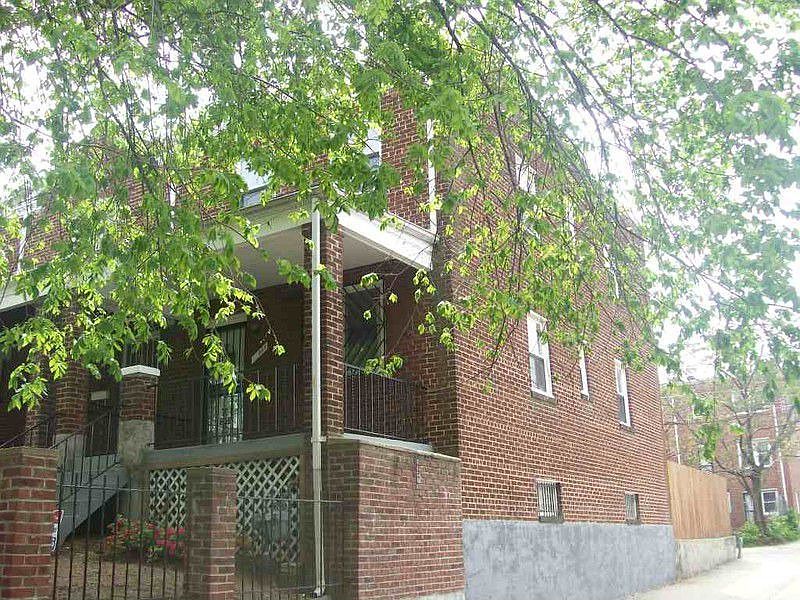 2nd image of 338 19th St NE