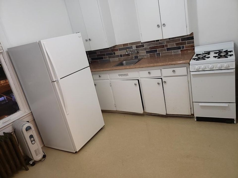 2nd image of 2430 Rucker Ave APT 3