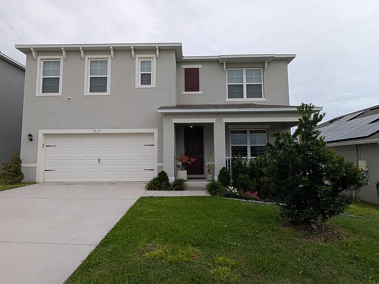 1839 Hackberry St — Photo 1