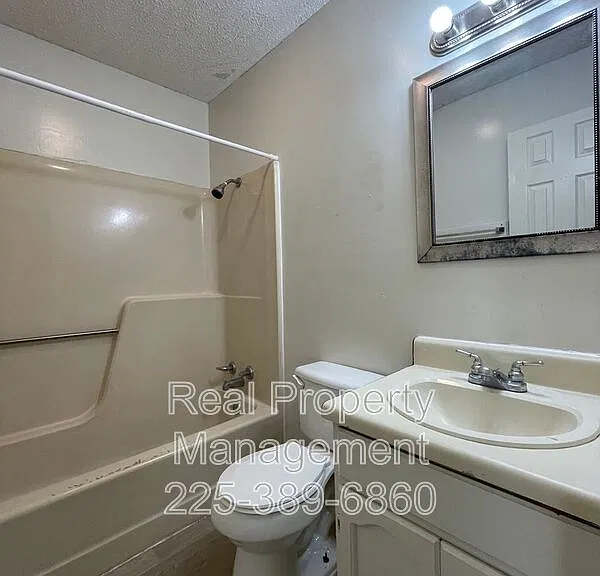 750 Hospital Rd #O-4 — Photo 14
