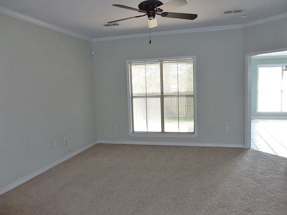 2nd image of 13700 Dunvegan Drive